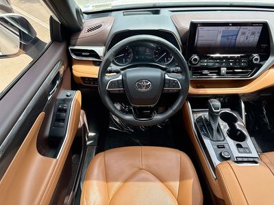 2021 Toyota Highlander Platinum - Photo 11
