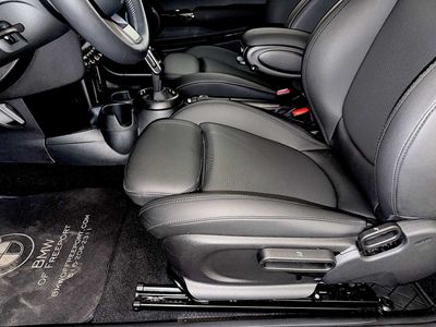 2024 MINI Hardtop 2 Door - Photo 9