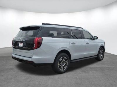 2026 Ford Expedition — side profile view