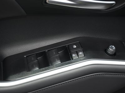 2026 Toyota Highlander Hybrid - Photo 6