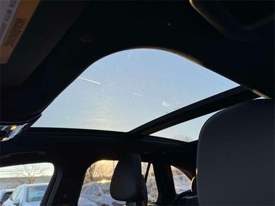 2025 Mercedes-Benz GLC — photo 31 view