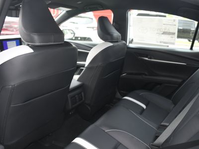 2026 Toyota Camry - Photo 8
