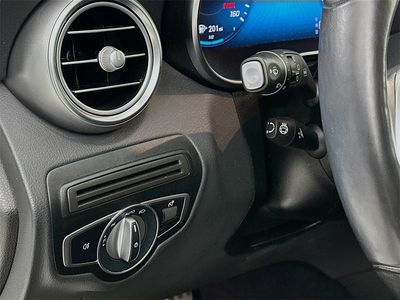 2022 Mercedes-Benz GLC — photo 9 view