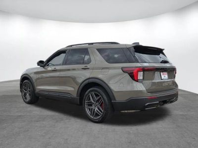 2026 Ford Explorer — photo 33 view
