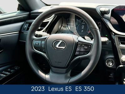 2023 Lexus ES - Photo 28
