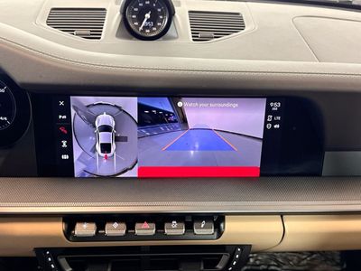 2024 Porsche 911 — photo 18 view