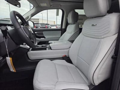 2026 Ford Expedition — photo 34 view
