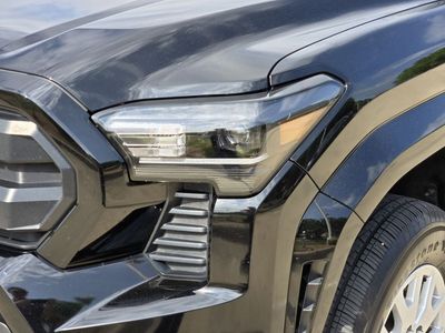2024 Toyota Tacoma - Photo 5