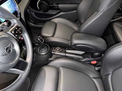 2023 MINI Hardtop 4 Door — photo 18 view