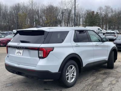 2026 Ford Explorer - Photo 3