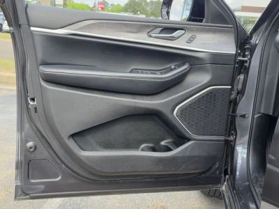 2022 Jeep Grand Cherokee - Photo 15