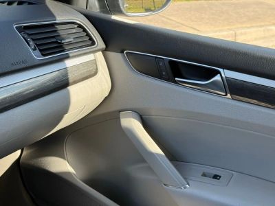 2017 Volkswagen Passat - Photo 34