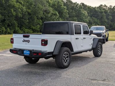 2025 Jeep Gladiator - Photo 5