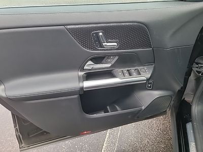 2025 Mercedes-Benz GLA - Photo 15