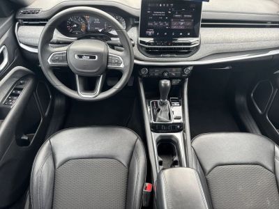 2024 Jeep Compass - Photo 16