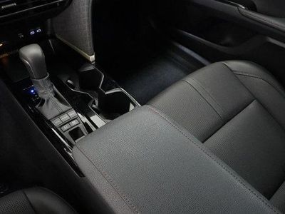 2026 Toyota Camry FWD - Photo 17