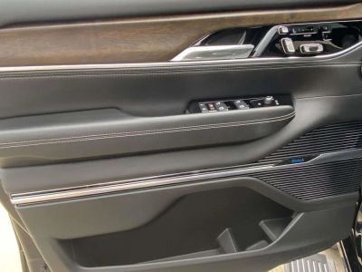 2022 Jeep Grand Wagoneer - Photo 19