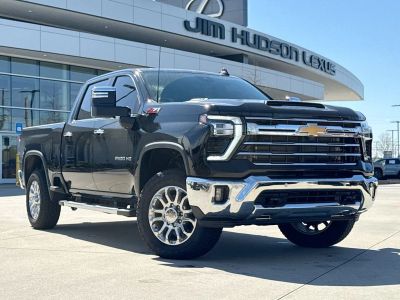 2025 Chevrolet Silverado 2500HD — side profile view