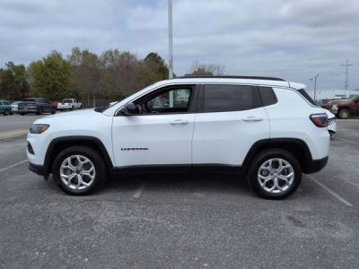 2024 Jeep Compass - Photo 11