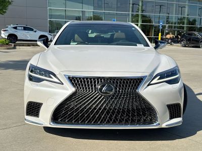 2023 Lexus LS - Photo 4