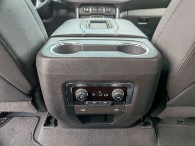 2023 Chevrolet Suburban - Photo 30