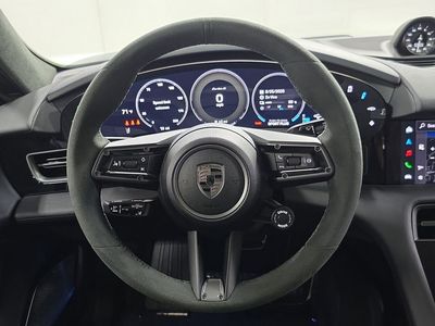 2025 Porsche Taycan Cross Turismo — photo 14 view