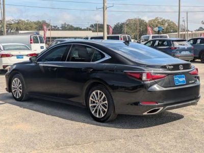 2023 Lexus ES - Photo 3