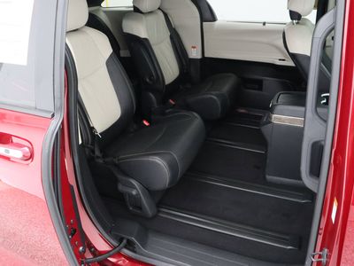 2025 Toyota Sienna AWD - Photo 39