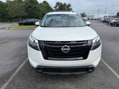 2023 Nissan Pathfinder - Photo 2