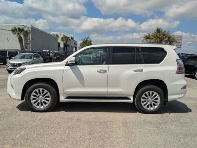 2021 Lexus GX - Photo 2