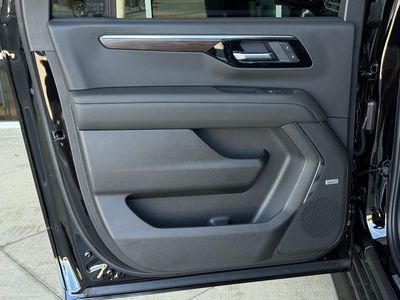 2026 Chevrolet Suburban LT - Photo 20