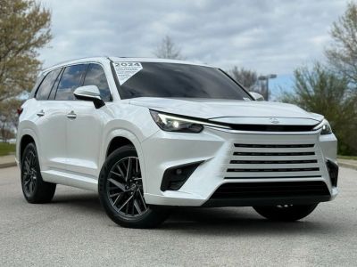 2024 Lexus TX - Photo 2