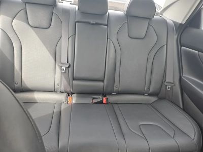 2023 Hyundai Elantra Hybrid - Photo 15