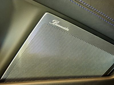 2025 Porsche 911 — photo 12 view