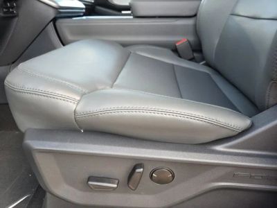 2026 Ford Expedition — photo 11 view
