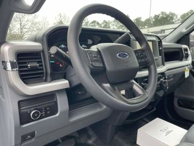 2026 Ford F-550SD - Photo 13