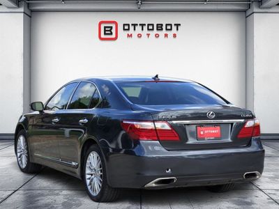 2010 Lexus LS - Photo 3