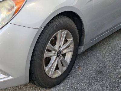 2011 Hyundai Sonata - Photo 5