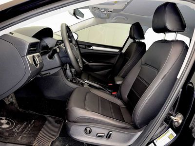 2022 Volkswagen Passat - Photo 9
