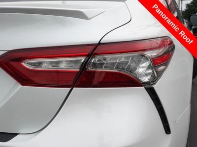 2019 Toyota Camry - Photo 9