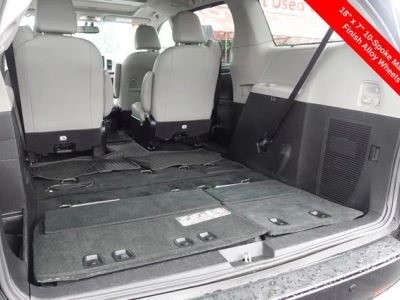 2017 Toyota Sienna - Photo 24