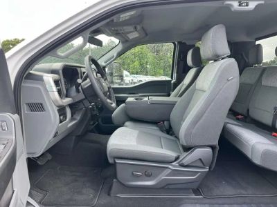 2025 Ford F-350SD - Photo 11
