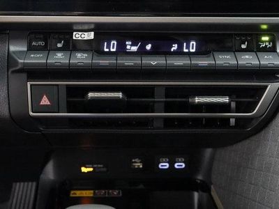 2026 Toyota Camry FWD - Photo 20