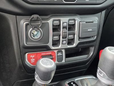 2021 Jeep Gladiator - Photo 19