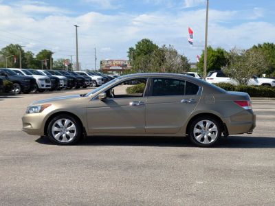 2010 Honda Accord - Photo 2