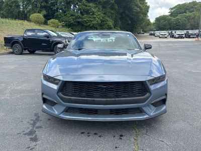 2026 Ford Mustang - Photo 2