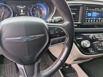 2018 Chrysler Pacifica - Photo 15