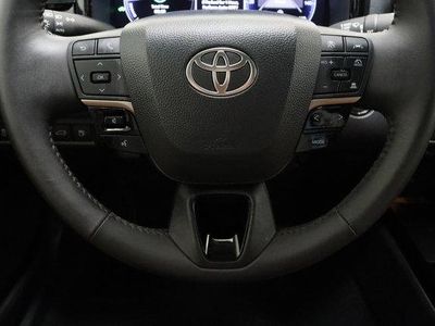 2026 Toyota Camry FWD - Photo 25