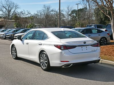 2020 Lexus ES — side profile view