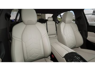 2026 BMW 5 Series - Photo 11